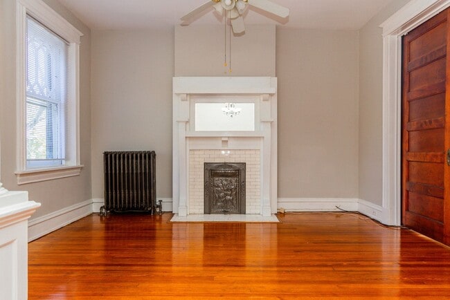 Primary Photo - 2205 Floyd Ave