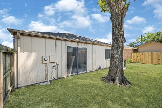 Building Photo - 7314 Addicks Clodine Rd