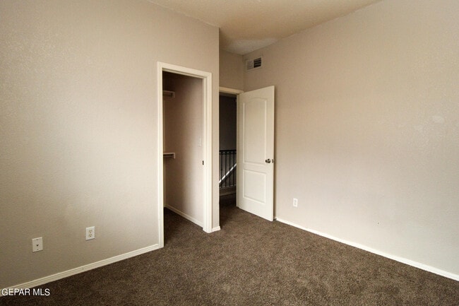 Building Photo - 5913 Cielo Del Rey Pl