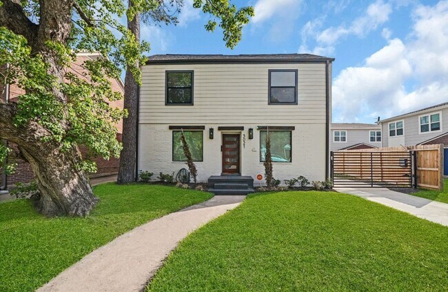 Primary Photo - 3021 Prospect St