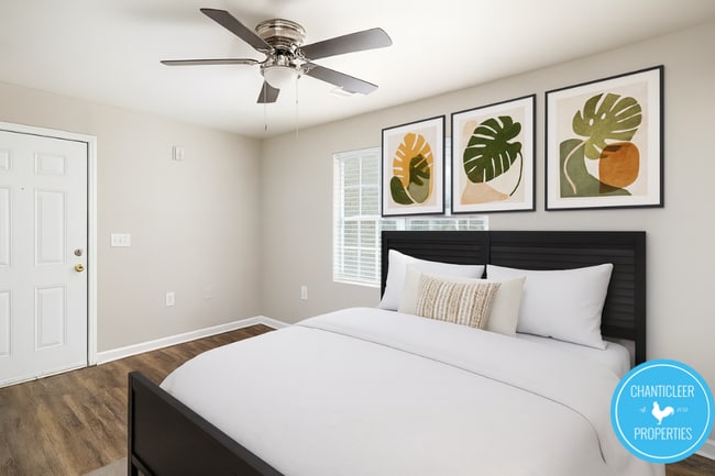 Building Photo - 1041 W Barton St