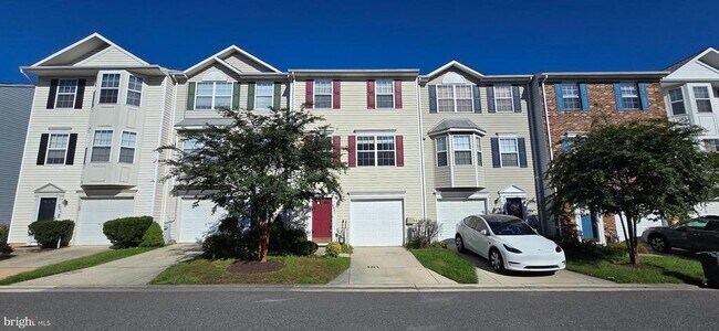 Building Photo - 8881 Goose Landing Cir