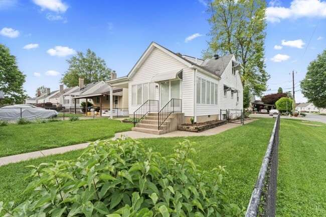 Building Photo - Beautiful renovated home in Schnitzelburg