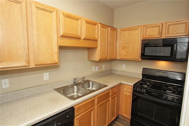 Building Photo - 4739 Autumn Rose Trail