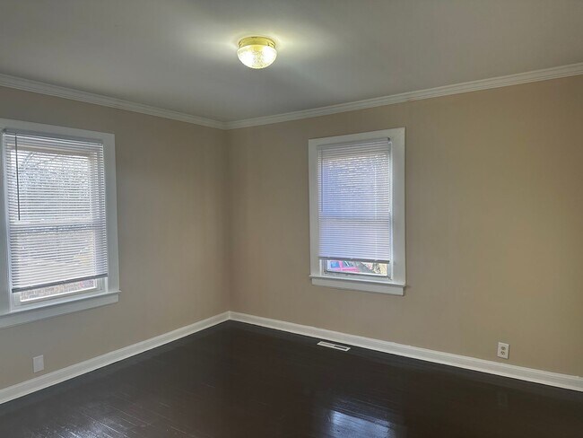 Building Photo - Coming Soon! Four-Bedroom Bungalow with Fe...