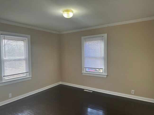 Building Photo - Four-Bedroom Bungalow with Fenced Yard Near Downtown Durham!