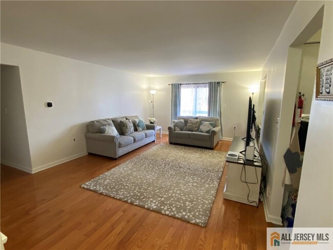 Building Photo - 144 Beverly Hl Ter
