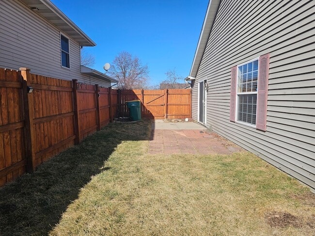 Building Photo - 1743 W 86th Ln