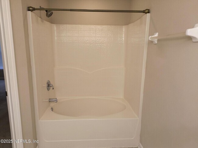 Building Photo - 3253 Climbing Ivy Trail