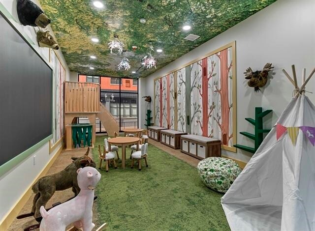 Building Photo - 260 AVENUE E