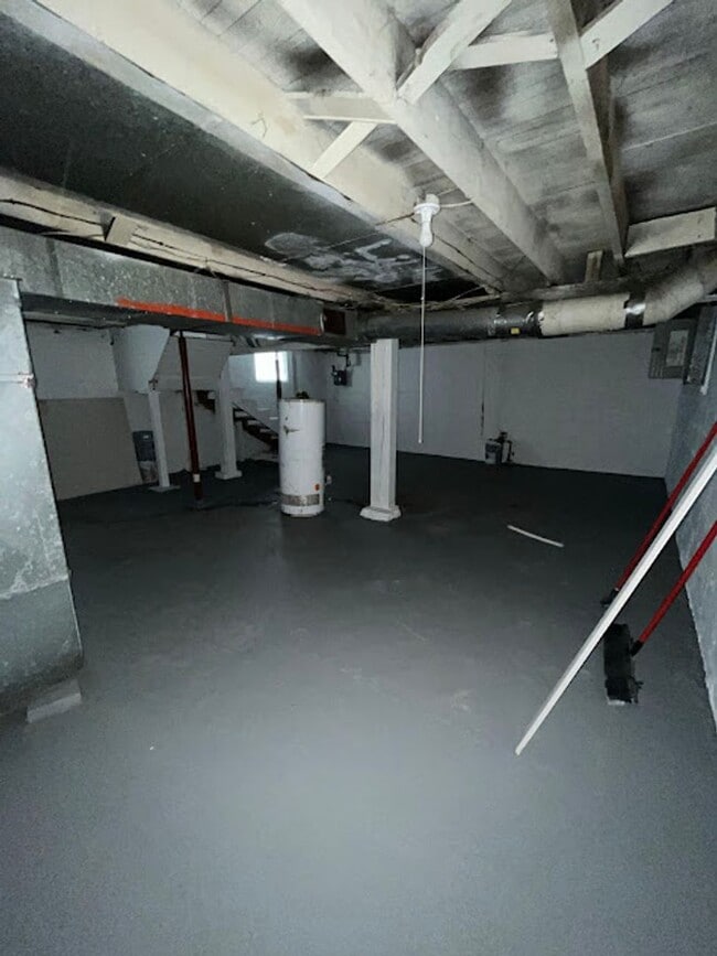Building Photo - 3 Bedroom 1 Bathroom Home for Rent - Appli...