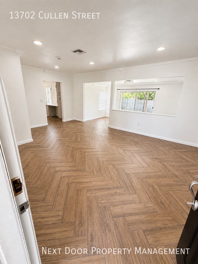 Building Photo - 13702 Cullen St