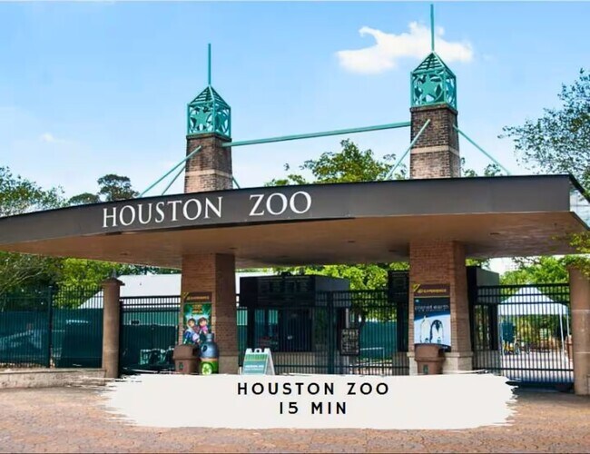 Building Photo - 4001 Dallas St