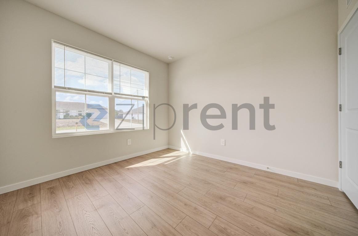 Building Photo - 707 NW 2nd Ln