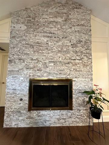 Building Photo - 2649 Mariposa Cir