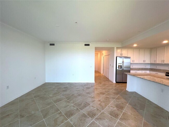 Building Photo - 14041 Heritage Landing Blvd