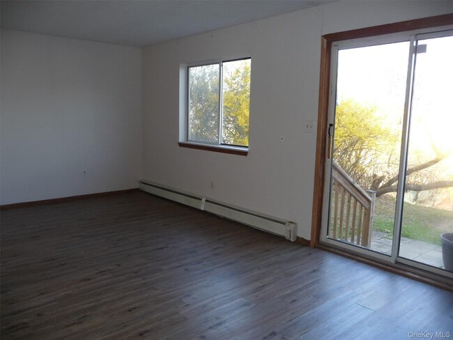 Building Photo - 39 Cedar Ct