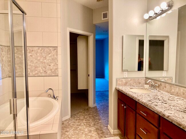 Building Photo - 33575 N Dove Lakes Dr