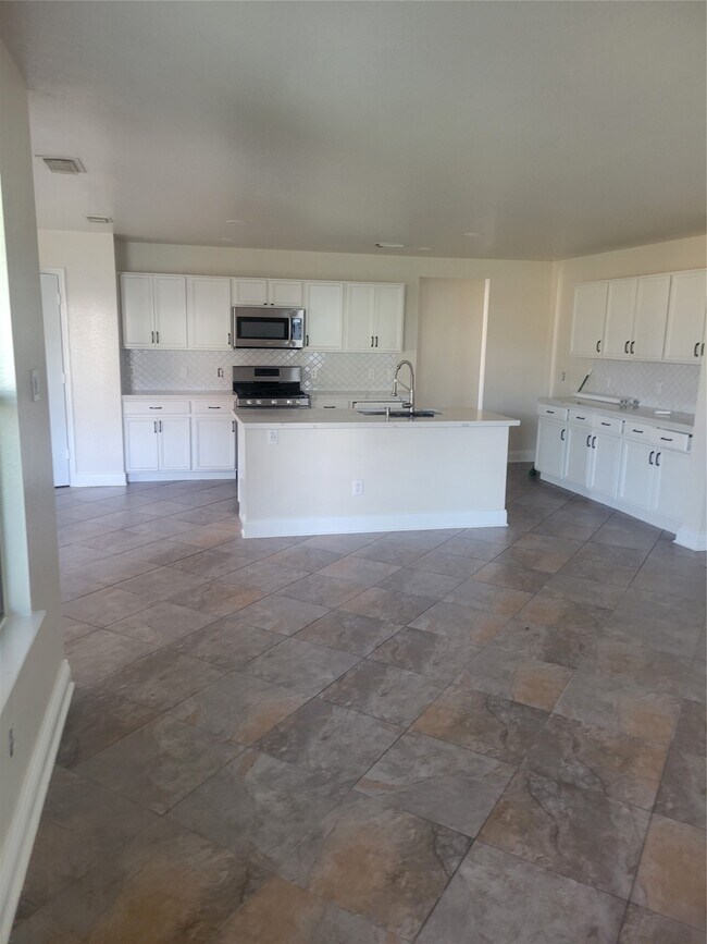 Building Photo - 3903 Brook Garden Ln