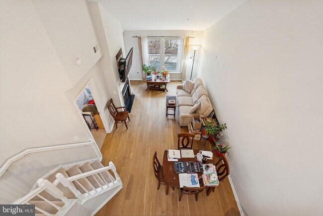 Building Photo - 12000 Market St