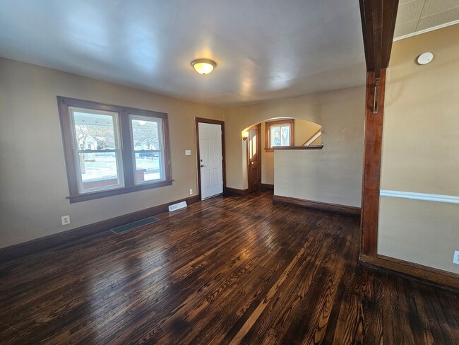 Building Photo - 3-bedroom 1-bath home 44314