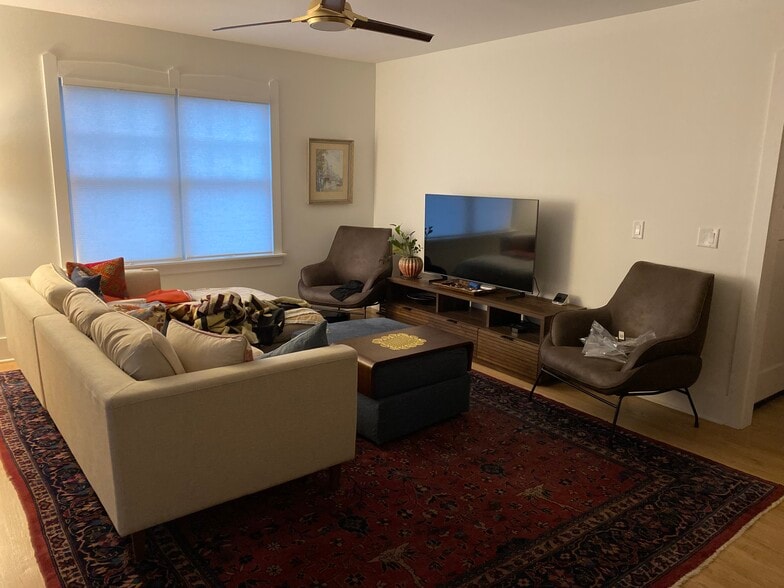 Living Room - 1108 S Busey Ave
