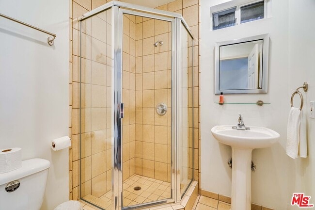 Building Photo - 200 S Wetherly Dr