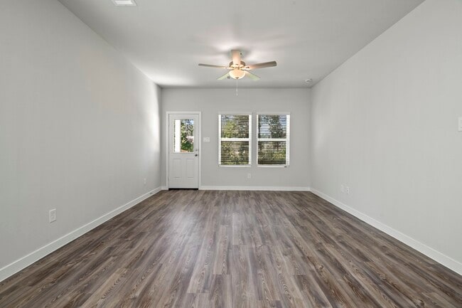 Building Photo - 160 Valiant Ridge Trail