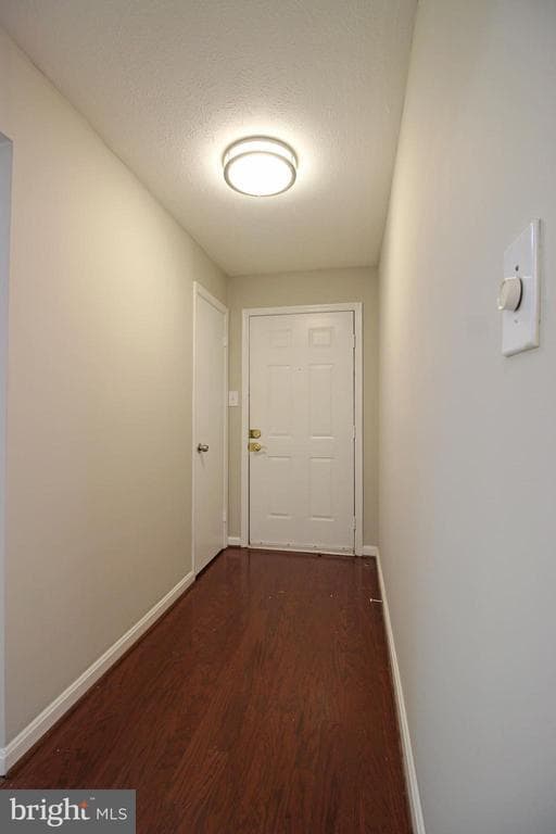 Building Photo - 10182 Oakton Terrace Rd