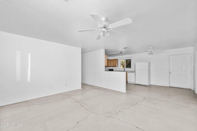 Building Photo - 17707 E Karsten Dr