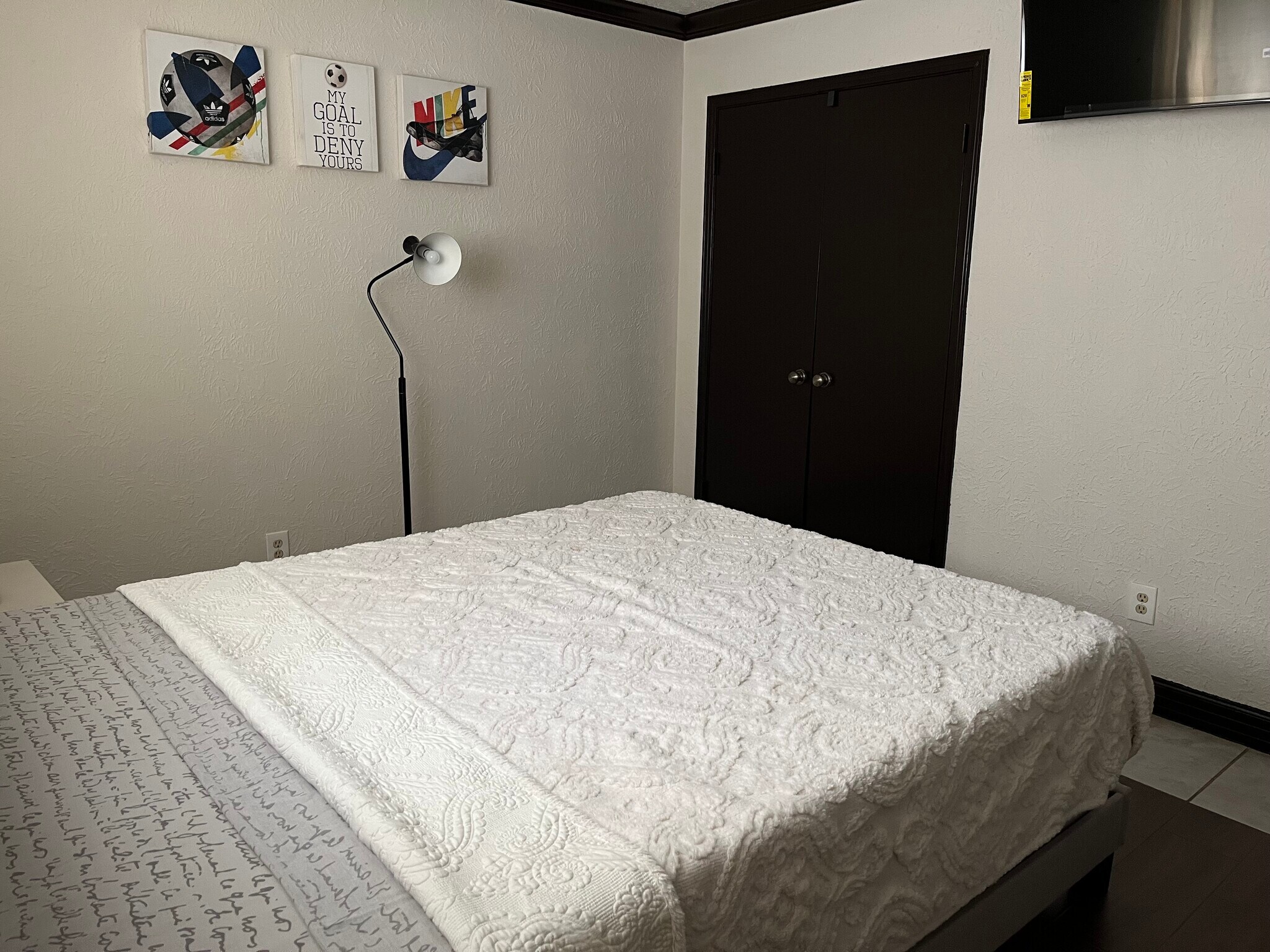 Building Photo - 3503 Canterbury Dr