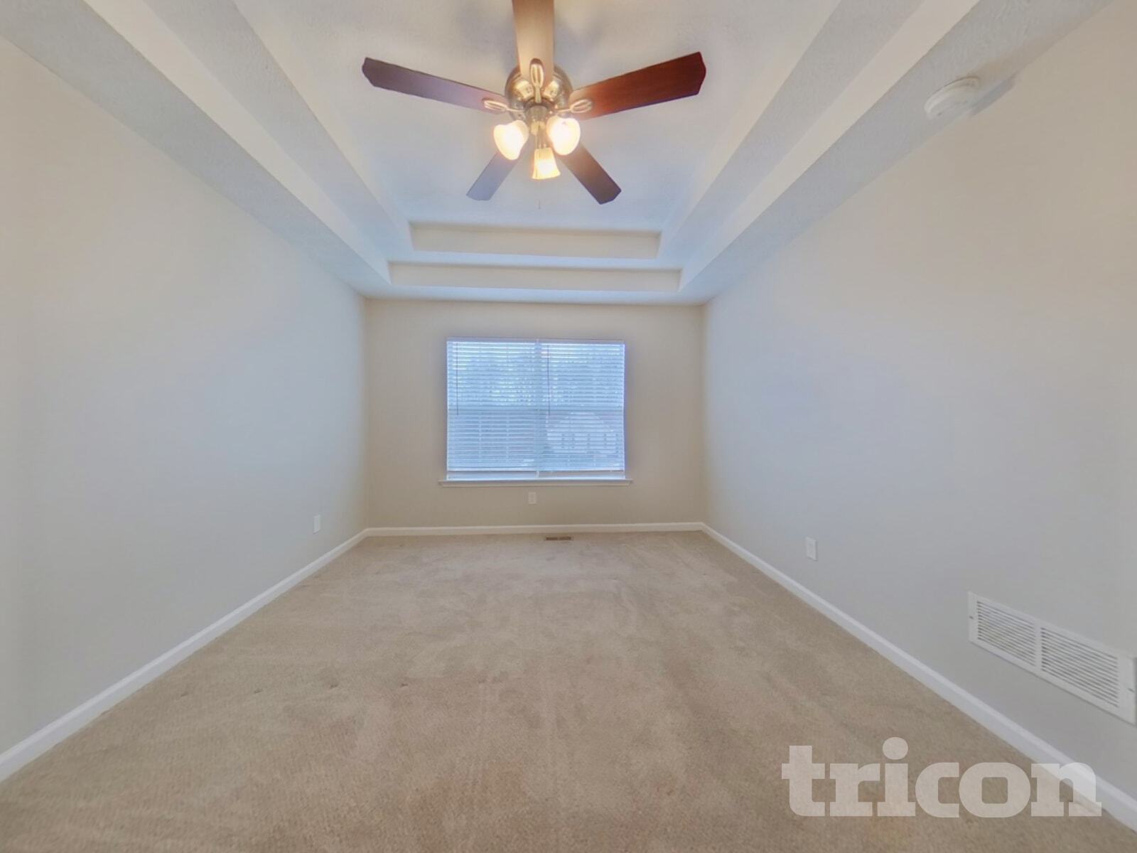 Building Photo - 132 Diamond Ct