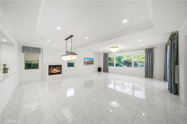 Building Photo - 1151 Summit Oak Dr