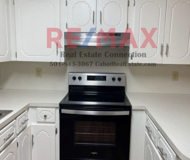 Building Photo - Sorry No Smoking and Pets Permitted with R...