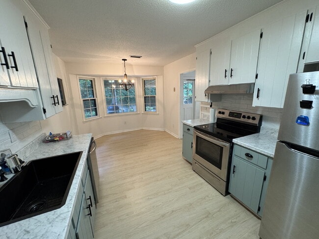 Building Photo - FOR RENT in Dothan , AL!!