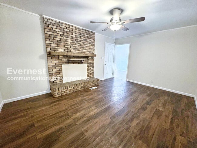 Building Photo - 434 Hillside Rd