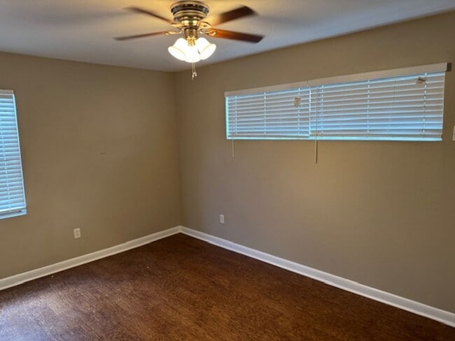Building Photo - 3204 Rose Pl