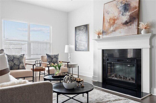 Building Photo - 5873 Greystone Dr