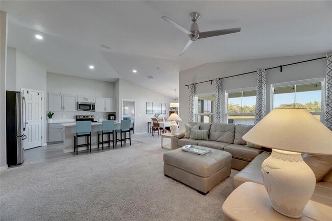 Building Photo - 12696 Tannencrest Dr