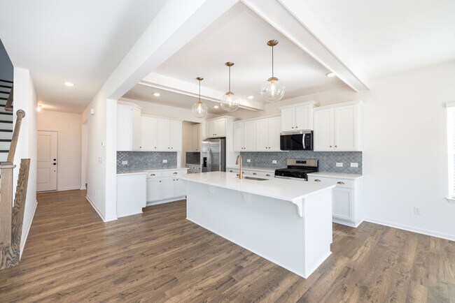 Building Photo - NEW CONSTRUCTION 4BD/2.5 Home in Stonebridge - Golf Course View