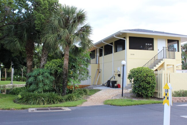 Building Photo - ANNUAL RENTAL - PINE HAVEN-2 BED/2 BATH --...