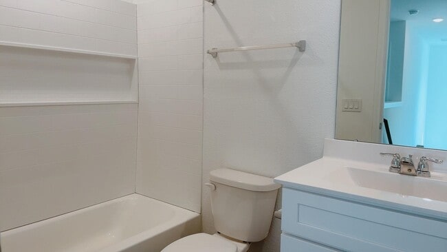 Building Photo - 10212 Gates Ml Rd