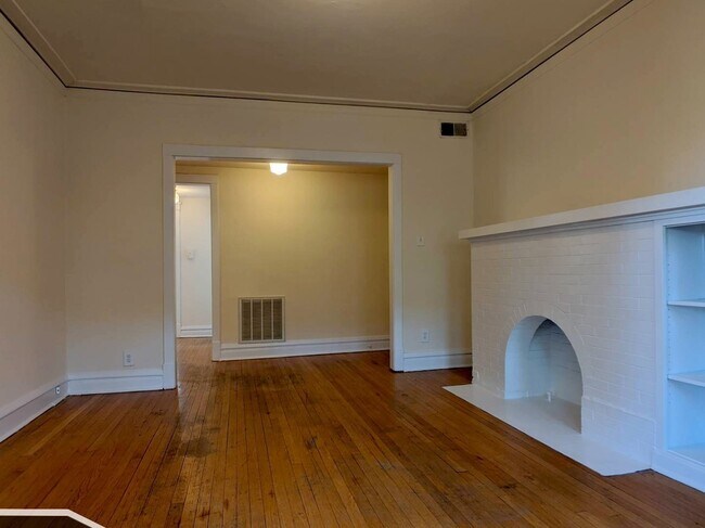 Building Photo - 2518 N Kedzie Blvd