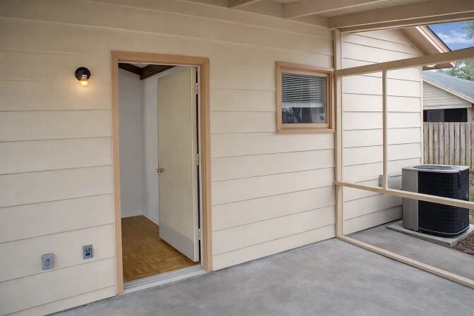 Building Photo - 2 Wallace Rd