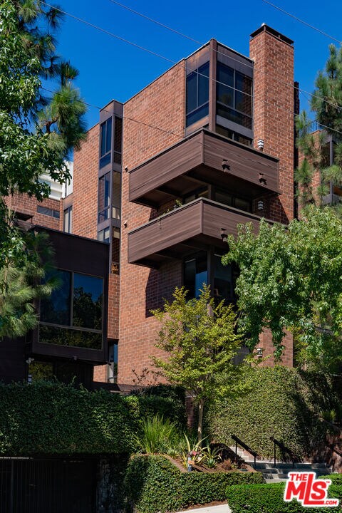 Building Photo - 1033 Carol Dr