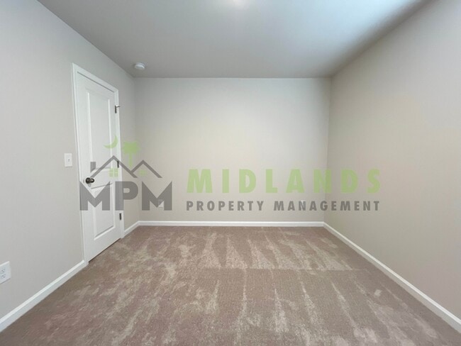 Building Photo - 142 Parkwood Ct