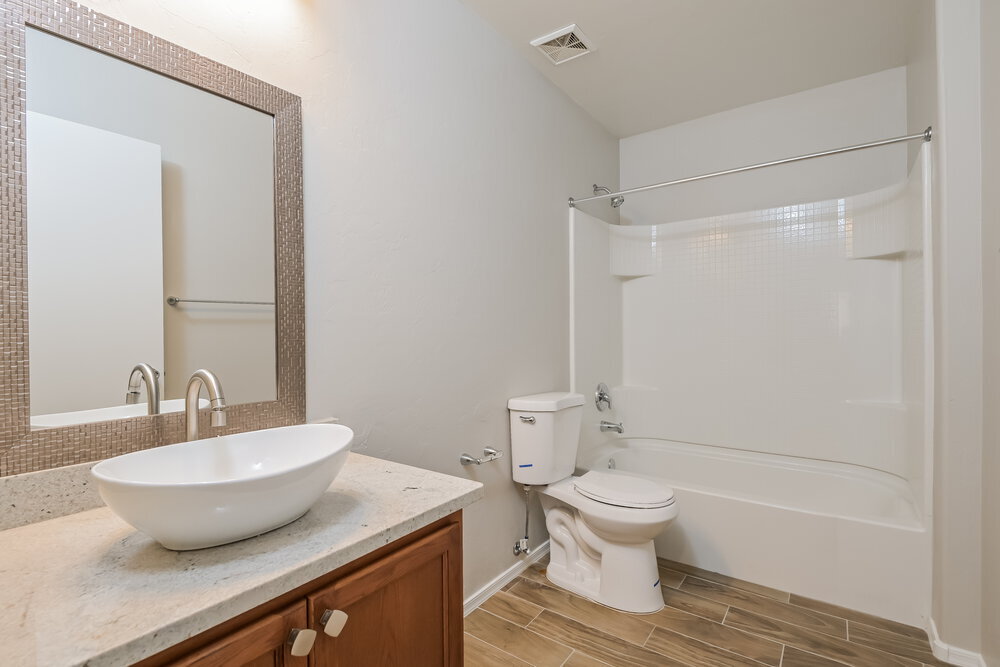 Building Photo - 5075 E Fishhook Ct