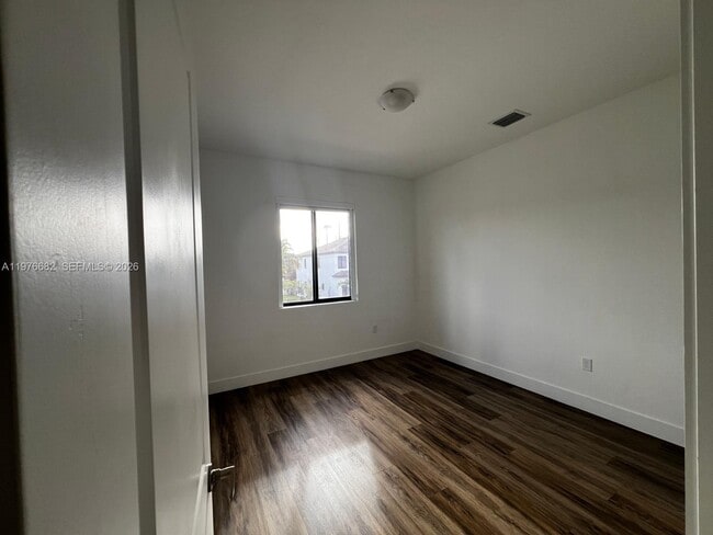 Building Photo - 13644 SW 157th Ct