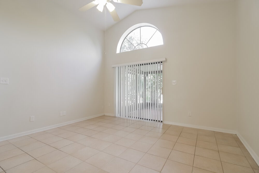 Building Photo - 911 Brightview Dr