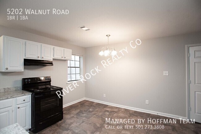 Building Photo - 5202 N Walnut Rd